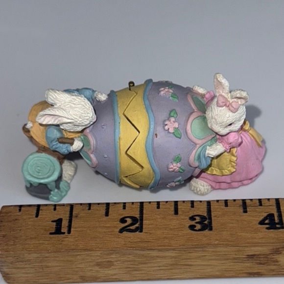 Pastel Easter Bunny Figurine with Egg miniature - Picture 9 of 10